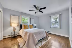 226 Princess St, Hicksville, NY 11801 - Photo 10
