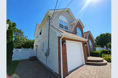 126 Washington Avenue, Roosevelt, NY 11575 - Photo 4