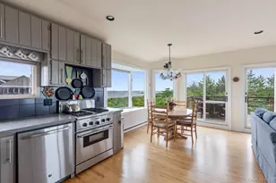 31 East End Walk, Fire Island Pines, NY 11706 - Photo 4