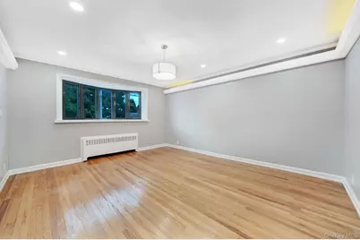 634 Leonard Avenue, Uniondale, NY 11553 - Photo 10