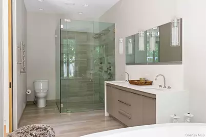 32 Neck Path, East Hampton, NY 11937 - Photo 6