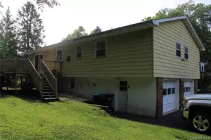230 Roosevelt Rd, Hyde Park, NY 12538 - Photo 8