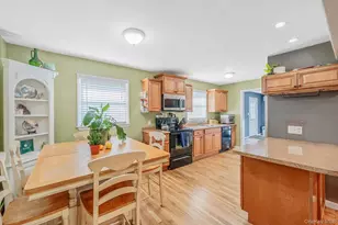 40 Avenue A, Holbrook, NY 11741 - Photo 6