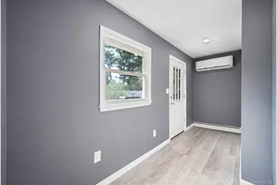 40 Avenue A, Holbrook, NY 11741 - Photo 18