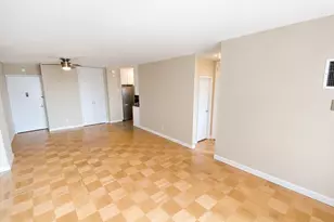 27110 Grand Central Pkwy, Floral Park, NY 11005 - Photo 4