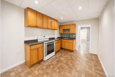 6419 Myrtle Avenue, Ridgewood, NY 11385 - Photo 14