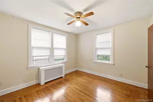 19 Sunset Ave, Glen Cove, NY 11542 - Photo 12