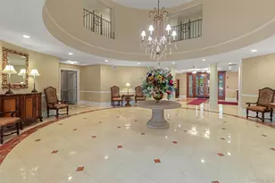 212 Trump Park, Shrub Oak, NY 10588 - Photo 4