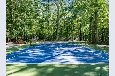 10 Laurel Woods Drive, Upper Brookville, NY 11771 - Photo 32