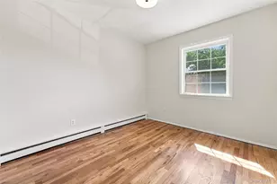 25 Harvey Ln, Ronkonkoma, NY 11779 - Photo 20