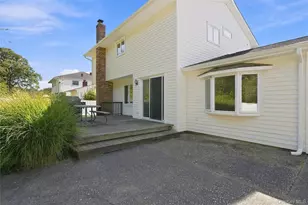 25 Harvey Ln, Ronkonkoma, NY 11779 - Photo 28