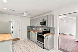 25 Harvey Ln, Ronkonkoma, NY 11779 - Photo 10