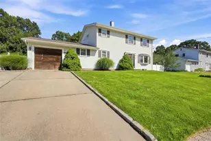25 Harvey Ln, Ronkonkoma, NY 11779 - Photo 2