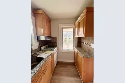747 Route 9W #Cottage 8, Valley Cottage, NY 10989 - Photo 6