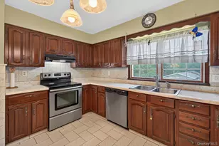 60 Rock Cut Rd, Newburgh, NY 12550 - Photo 22