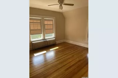 28 Ellwood Street #Upper, Glen Cove, NY 11542 - Photo 6