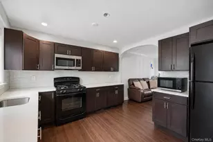19 Blake St, Newburgh, NY 12550 - Photo 10