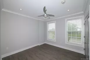 94302 Circle Dr, Central Islip, NY 11722 - Photo 8