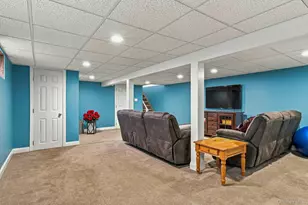 8 Marlan Ct, Smithtown, NY 11787 - Photo 34