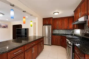 175 Latham Rd, Mineola, NY 11501 - Photo 8