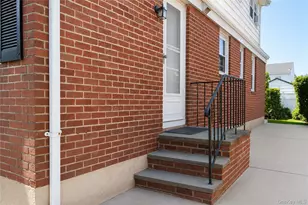 175 Latham Rd, Mineola, NY 11501 - Photo 42