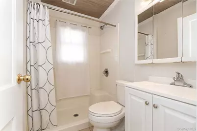 175 Latham Road, Mineola, NY 11501 - Photo 16