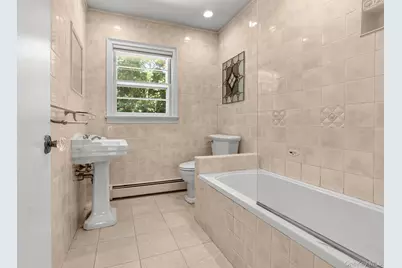 269 Woodlands Ave, White Plains, NY 10607 - Photo 20