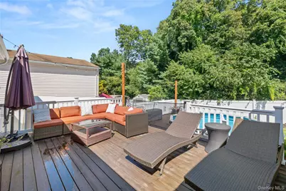 193 Ohls Street, Patchogue, NY 11772 - Photo 12