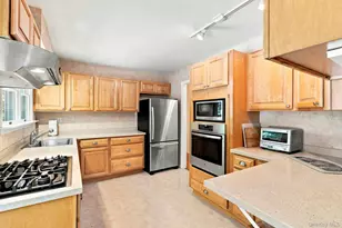 87 Jagger Ln, Westhampton, NY 11977 - Photo 8