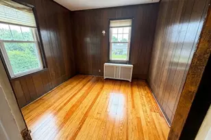 94 Fallwood Pkwy, Farmingdale, NY 11735 - Photo 22