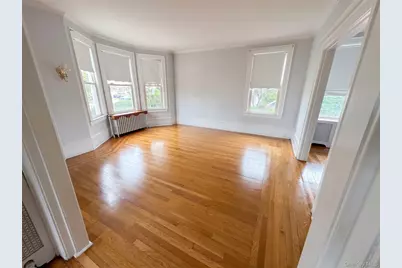 94 Fallwood Parkway, Farmingdale, NY 11735 - Photo 12