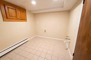 94 Fallwood Pkwy, Farmingdale, NY 11735 - Photo 30