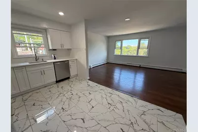 85 Halley Street N #3 (top), Yonkers, NY 10704 - Photo 4