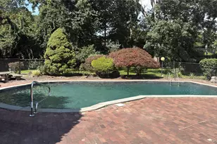128 Rocky Point Landing Rd, Rocky Point, NY 11778 - Photo 2