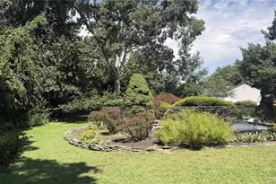 128 Rocky Point Landing Rd, Rocky Point, NY 11778 - Photo 8