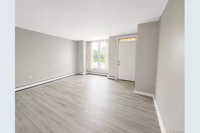 42-16 Rockaway Beach Boulevard #1st Fl, Far Rockaway, NY 11691 - Photo 2