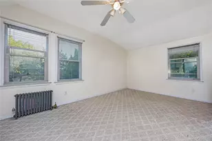 42 Spencer St, Farmingdale, NY 11735 - Photo 22