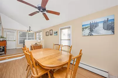 42 Spencer Street, Farmingdale, NY 11735 - Photo 16