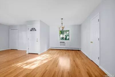 49 Neulist Avenue #2nd Fl, Port Washington, NY 11050 - Photo 10