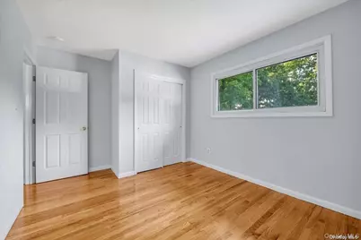 49 Neulist Avenue #2nd Fl, Port Washington, NY 11050 - Photo 4