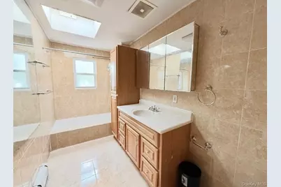 59-18 154th Place, Flushing, NY 11355 - Photo 14