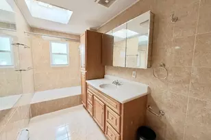 59-18 154th Pl, Flushing, NY 11355 - Photo 14