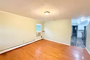 59-18 154th Pl, Flushing, NY 11355 - Photo 4