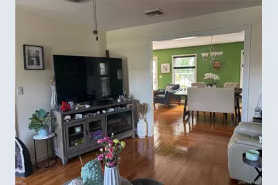 [Address not provided], Garden City, NY 11040 - Photo 6