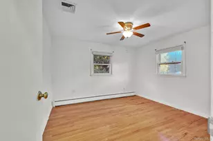 241 Garden St, New Windsor, NY 12553 - Photo 20