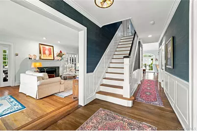 66 S Lewis Place, Rockville Centre, NY 11570 - Photo 4