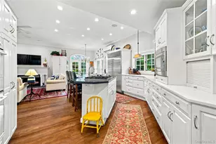 66 S Lewis Pl, Rockville Centre, NY 11570 - Photo 10
