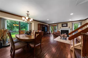 4 Lyndon Ct, Bohemia, NY 11716 - Photo 10