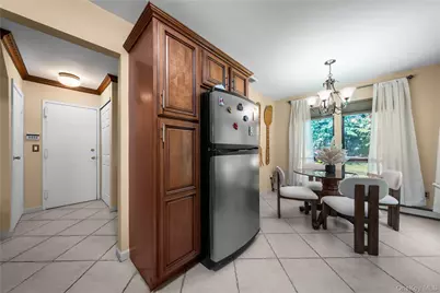 4 Lyndon Court, Bohemia, NY 11716 - Photo 6