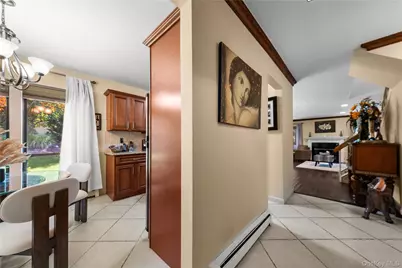 4 Lyndon Court, Bohemia, NY 11716 - Photo 8